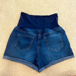 2 pairs of Time & Tru maternity denim shorts